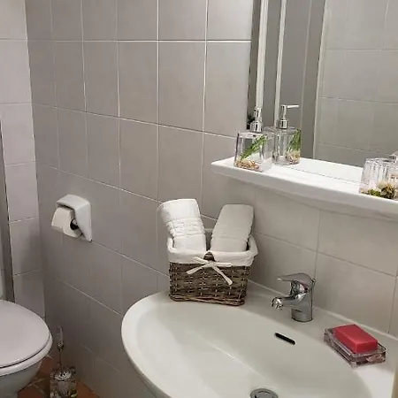 Mina House Siviri