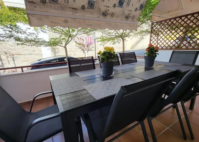 Ferienhaus Mina House *
